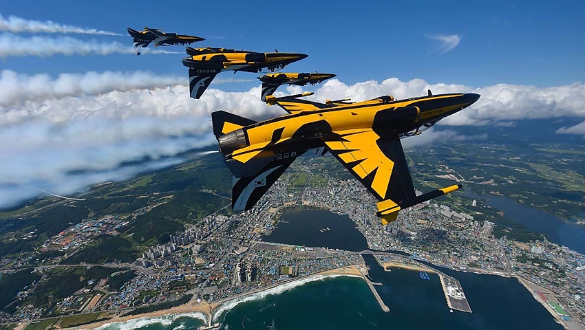 Black air force jet on sale
